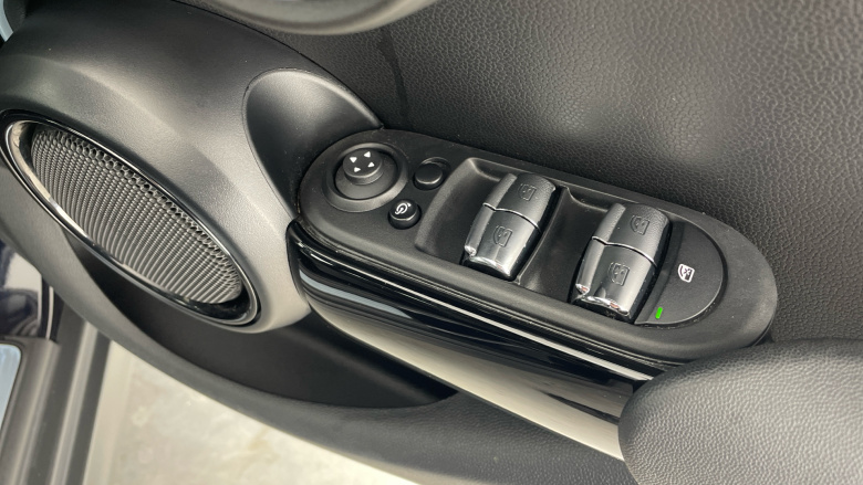 MINI Cooper 1.5 C Exclusive 5dr Auto Petrol Hatchback